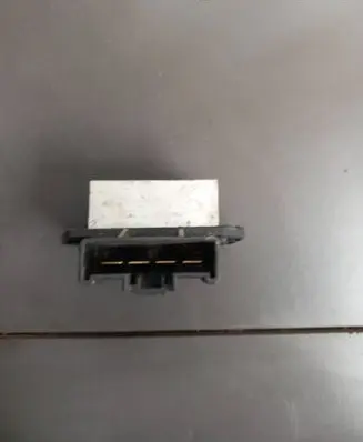 Toyota Avensis T270 Heater blower motor/fan resistor 4993002121