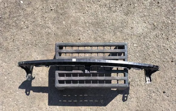 Volkswagen Golf VII Radiator support slam panel bracket 5GM805705