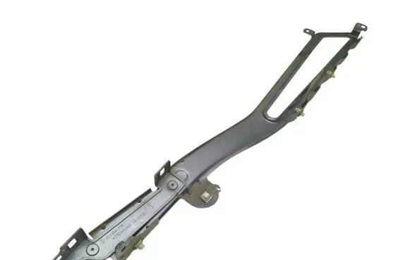 Fender mounting bracket