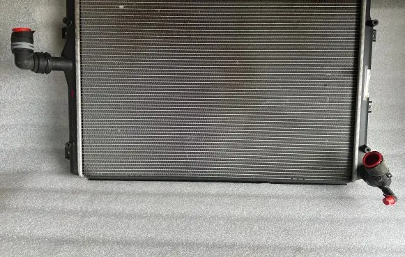 Audi A3 S3 8P Coolant radiator 1K0121251DD