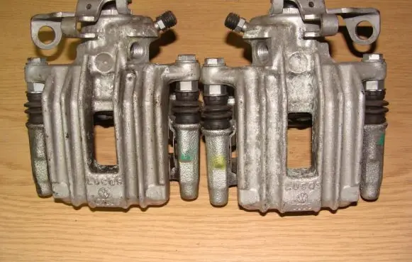 Volkswagen Polo V 6R Rear brake caliper