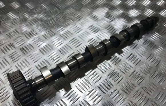 Nissan Primera Camshaft 