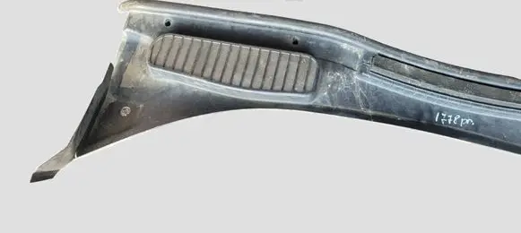 Ford C-MAX II Wiper trim