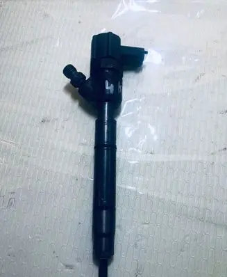KIA Ceed Fuel injector 338002A900