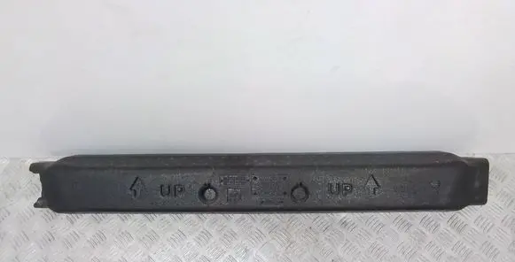 Volvo XC60 Front bumper foam support bar 31283644