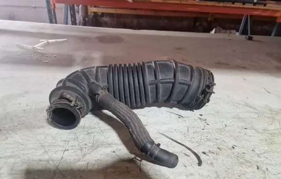 KIA Sportage Intercooler hose/pipe