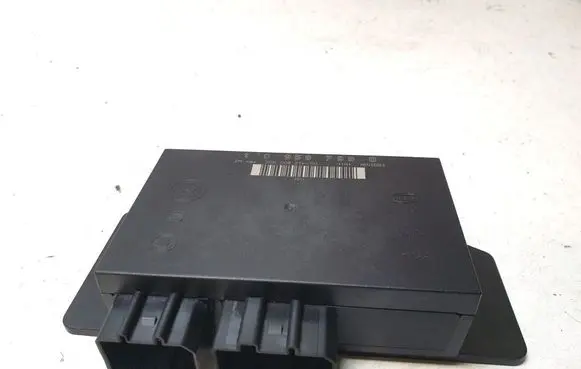 Skoda Superb B5 (3U) Comfort/convenience module 10959799B