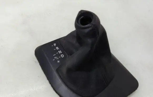 BMW 5 E60 E61 Gear shifter surround trim plastic 90120431
