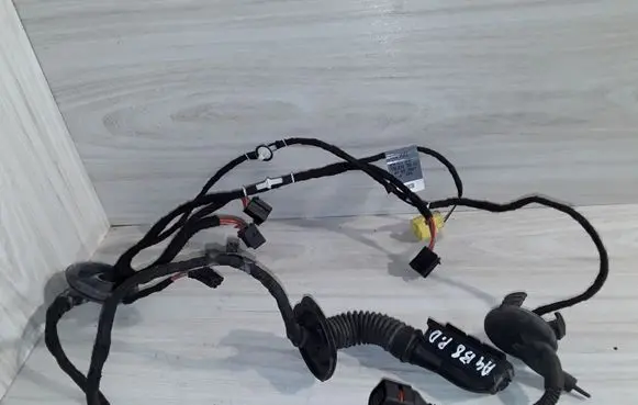 Audi A4 S4 B8 8K Front door wiring loom 8K0971030