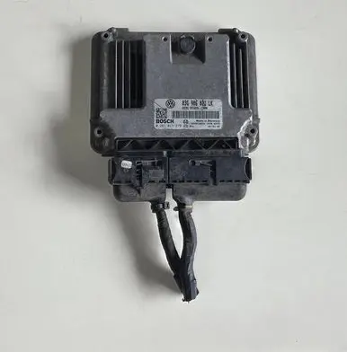 Seat Leon (1P) Engine control unit/module 03G906021LK 0281013279