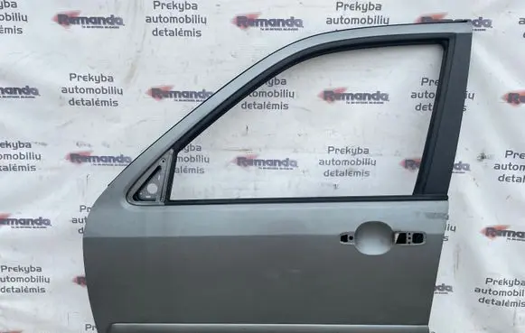 Honda CR-V Front door
