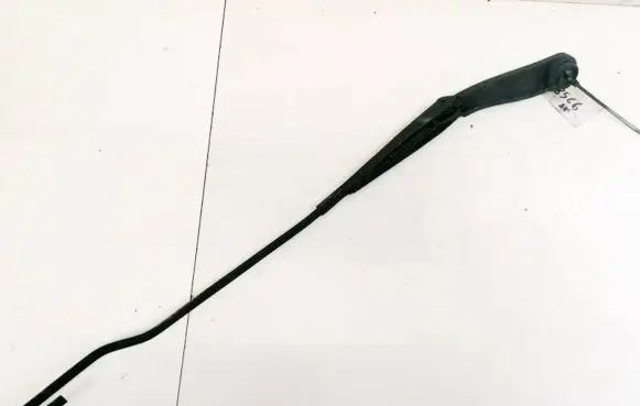Chrysler Sebring (ST-22 - JR) Front wiper blade arm