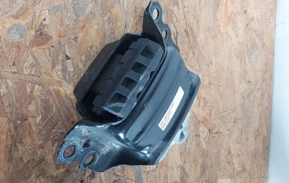 Volkswagen Tiguan Gearbox mount 5QA199555C