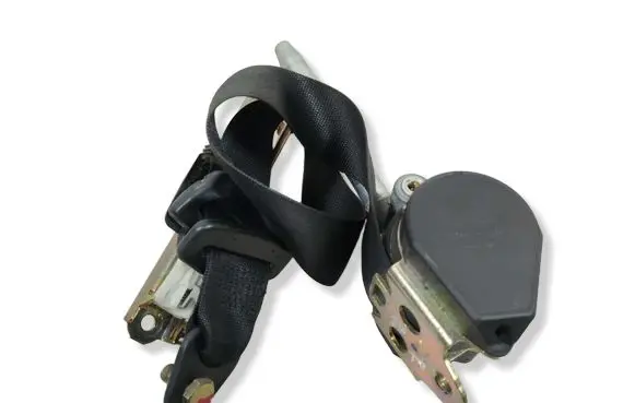 Mercedes-Benz C W202 Front seatbelt 0565573 2226LS2 95660010RR1