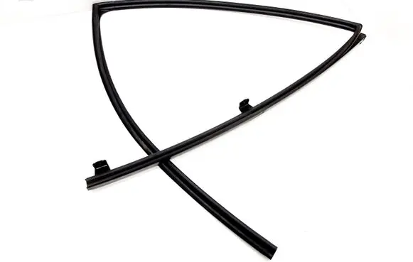 Toyota RAV 4 (XA40) Rubber seal rear door window/glass 