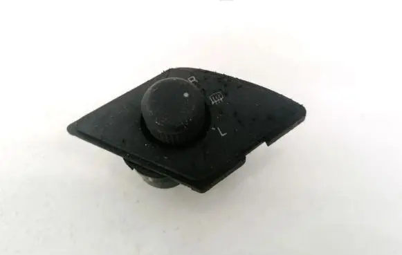 Skoda Superb B5 (3U) Wing mirror switch 3U2959565E