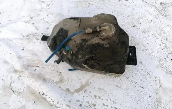 BMW X5 E53 AdBlue liquid reservoir 1184447 1184864
