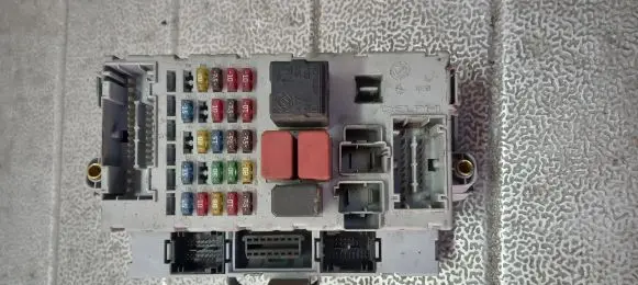 Fiat Punto (188) Fuse box set
