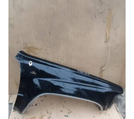 Toyota Hilux (N80, N90, N100, N110) Fender