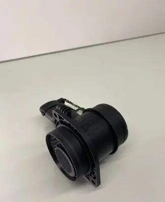 Volkswagen Golf V Mass air flow meter 0281002531 038906461B