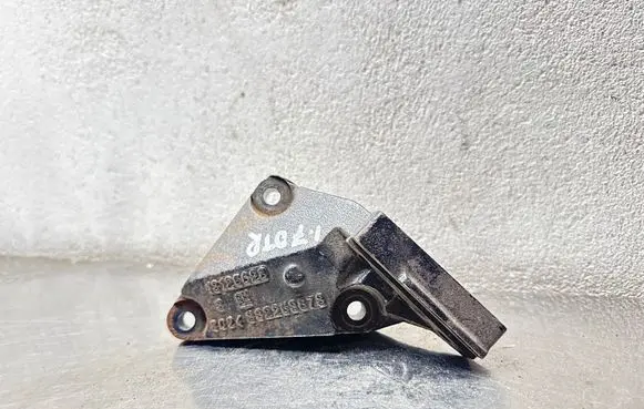 Opel Astra H Engine mounting bracket 13125628