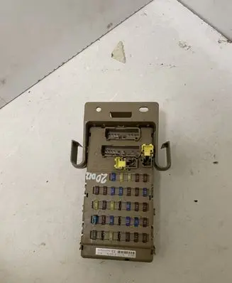 Subaru Outback Fuse module 82201AJ000