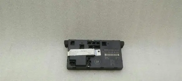 Mercedes-Benz E AMG W211 Door control unit/module A2118200626