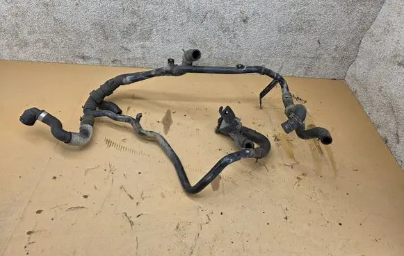 Volkswagen PASSAT B8 Engine coolant pipe/hose 5Q012073AL 5Q0122073AB 04L122073B