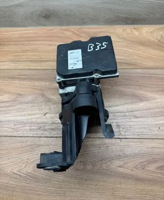 Mercedes-Benz E C207 W207 ABS Pump A2124313512