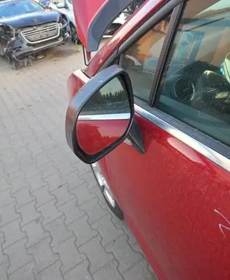 Peugeot 5008 Front door electric wing mirror 