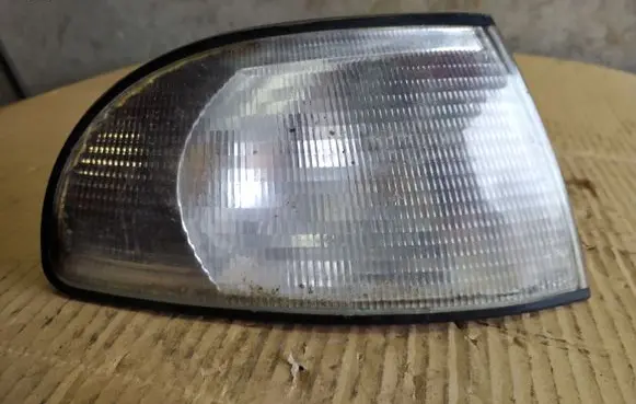 Audi A4 S4 B5 8D Front indicator light 183565B