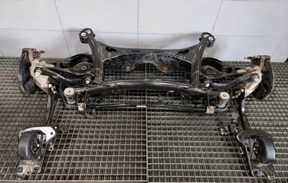 Volvo XC40 Rear axle beam 