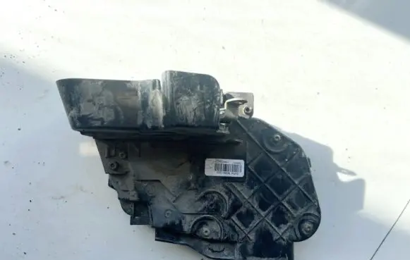 Mazda 3 I Front door lock 240007408