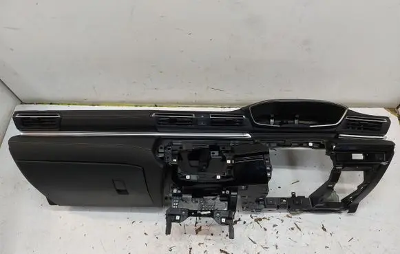 Peugeot 508 II Dashboard PEU508Des8023971