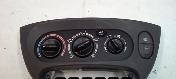 Renault Megane I Climate control unit