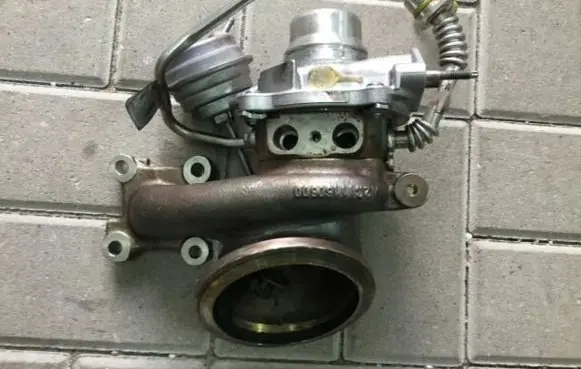 Volvo S40, V40 Supercharger H6BG-6K682-AA2