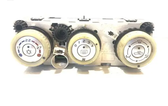 Mitsubishi Colt Climate control unit PMN164569o TMA04091736WB1 983860X