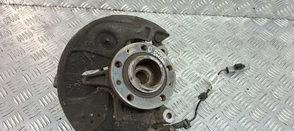 Front wheel hub