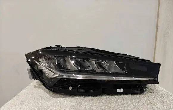Skoda Superb B9 Headlight/headlamp 3P1941016 90009X407X5Y L991640