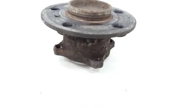 Mercedes-Benz B W245 Rear wheel hub