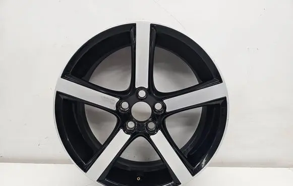 Volvo V40 R18 alloy rim 31373099