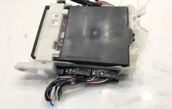 Toyota Yaris Other control units/modules 89221K0020