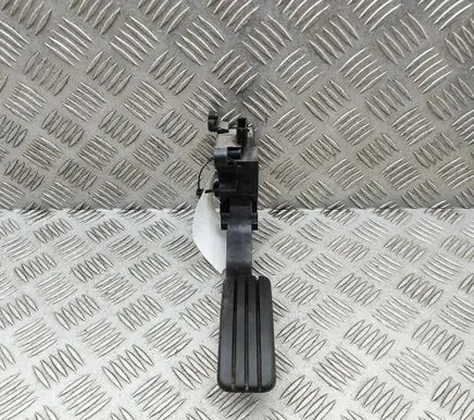 Opel Vivaro Accelerator throttle pedal 180027179R