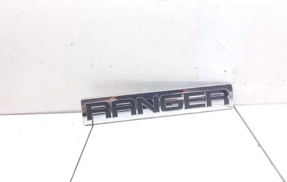 Ford Ranger Manufacturer badge logo/emblem UR8751721 P6110M