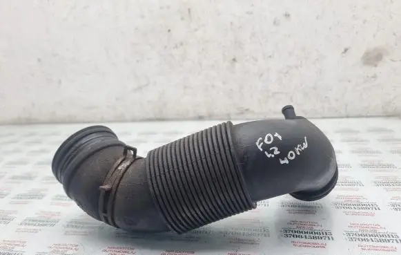 Volkswagen Fox Air intake hose/pipe 6Y0129684B