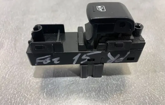 Subaru Forester SJ Electric window control switch 83071SG100