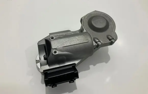 Mercedes-Benz E W211 Steering wheel lock A2034621130 52180401101 2209