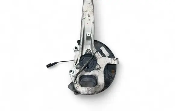 Front wheel hub