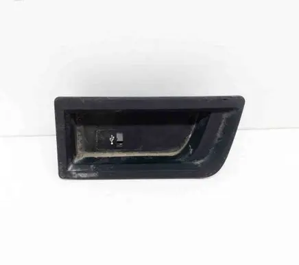BMW 1 F20 F21 Other interior part 105026813 9371374