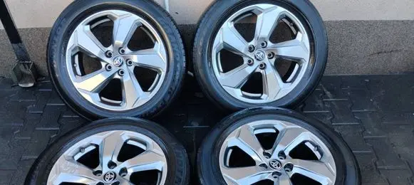 Toyota RAV 4 (XA50) R18 alloy rim 0072762017